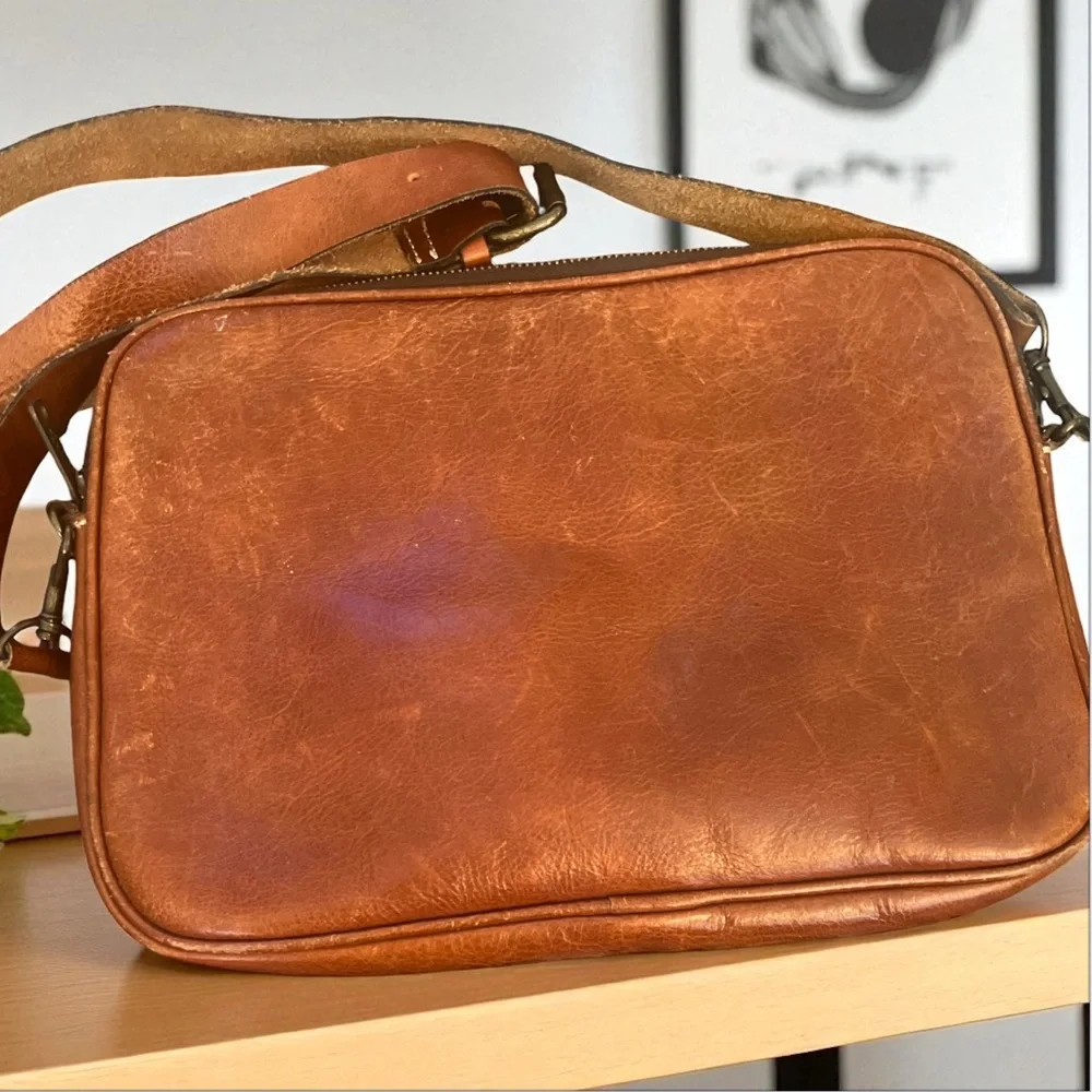 Patricia Nash Leon Retired Leather Crossbody GUC!